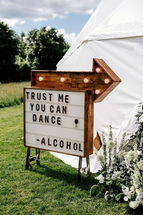 6 Nature Wedding Decor Ideas That Are Trending Like Crazy by DLB Stephanie Allin, Geo Dome, Festival Themed Wedding, Story Photography, Rustic Wedding Decorations, Wooden Wedding Signs, Dome Tent, Future Wedding Plans, Cute Wedding Ideas