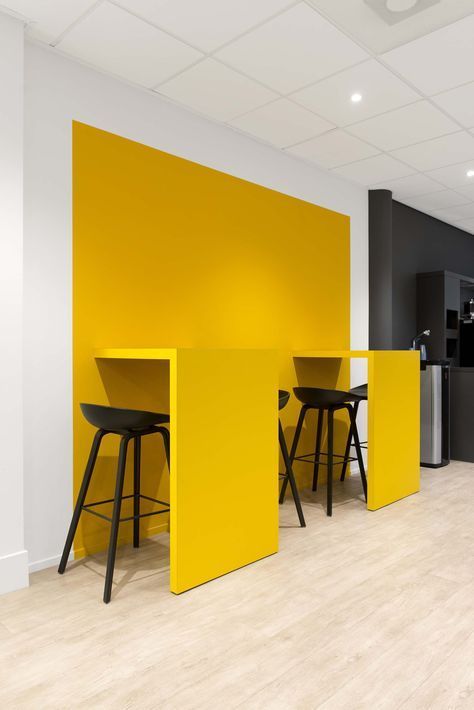 Colorful Office Design Interiors, Creative Agency Office Design, Color Office Design, Graphic Design Office Interior, Marketing Office Design, Fun Office Design Work Spaces, Funky Office Design, Creative Agency Office, Agency Office Design