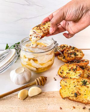 Ricotta Honey Dip with Garlic Herbed Toasties — The Global Vegetarian Honeyed Jalapeño Ricotta, Honey Jalapeño Ricotta, Woodland Finger Foods, Honey Party Food, Ricotta Honey Dip, Honey Appetizers, Ricotta Dip, California Chicken, Honey Dip