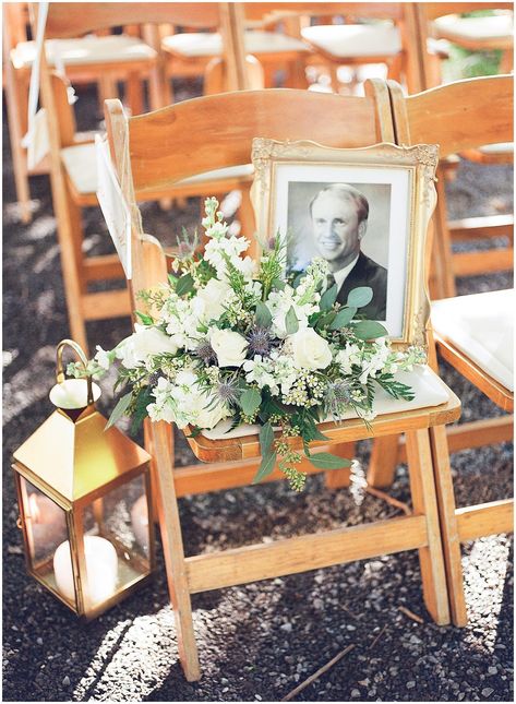 Kate and Brody's fall Hawkesdene wedding was just gorgeous. The two married under the tree-lined driveway with their closest friends and family in attendance. There were several sweet touches during their wedding that I just loved. Kate and Brody lit a unity candle and honored Kate's father with a photo and flowers on a front-row seat. I also loved that they took the time to have a few photos with their pups who were with them for the week. Wedding Flowers Memorial, Including Grandparents In Wedding, Things To Do For Lost Loved Ones At Wedding, Budget Fall Wedding Decor, Lost Loved One Wedding Ideas, Loss Loved One Wedding, Those Who Cant Be Here Wedding, Photos Of Loved Ones At Wedding, Family Members Who Passed At Wedding