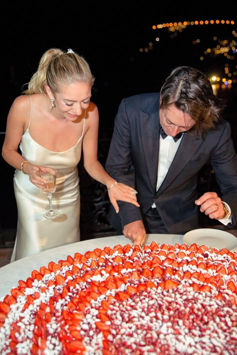 Bumble Founder Whitney Wolfe and Michael Herd’s Whirlwind Wedding in Positano | Vogue Bumble App, Whitney Wolfe, Positano Wedding, Italian Wedding Cakes, Summer Wedding Cakes, Lace Wedding Cake, Vogue Wedding, White Wedding Cakes, Wedding Cakes Vintage