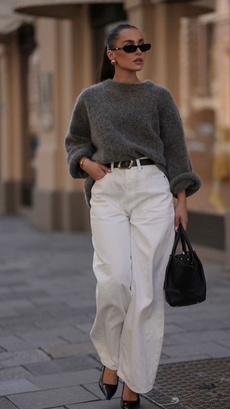 White Trousers Outfit Winter, White Trousers Outfit Classy, White Trousers Outfit, Wide Leg Trousers Outfit, White Pants Outfit, Winter Date Night Outfits, Wide Leg Pants Outfit, Winter Date Night, Winter Pants Outfit