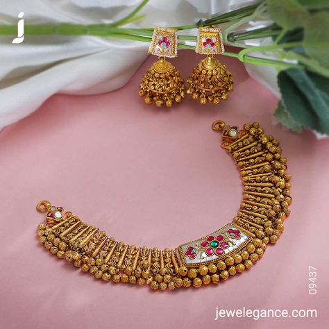 Classic pieces of jewellery specially crafted to celebrate your special day... . Search for the Product Code '09437' on www.jewelegance.com . #myjewelegance #jewelegance #jnecklaceset #goldnecklace #necklacelove #newdesign #jewellerydesign #onlineshopping #trendyjewellery #designdetails Gold Jewelry Fashion Necklace, Gold Set Jewelry, Gold Necklace Set Simple, Latest Gold Necklace Designs, Choker Design, Rajputi Jewellery, Ancient Jewels, Delicate Gold Jewelry, Choker Designs