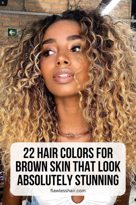 Rooted Blonde Ash Blonde Hair Dark Skin, Honey Blonde Hair Brown Skin, Honey Blonde Hair Dark Skin, Hair Color For Tan Skin Tone, Curly Hair Color Ideas Balayage, Blonde Hair Brown Skin, Honey Blonde Afro, Dirty Strawberry Blonde Hair, Blonde Hair On Dark Skin