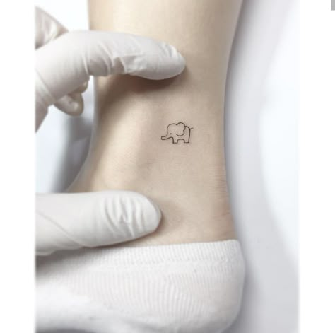 Little Elephant Tattoos, Small Elephant Tattoo, Tiny Elephant Tattoo, Professional Tattoo Kits, Baby Tattoo Designs, Elephant Tattoo Design, Shape Tattoo, Muster Tattoos, Small Elephant