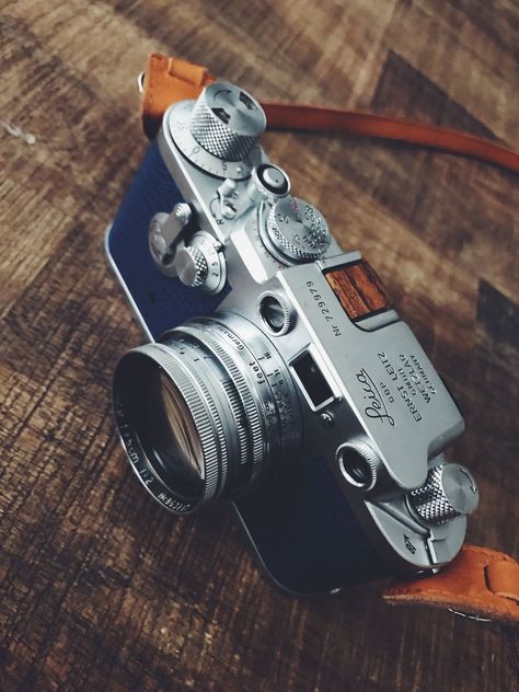 https://flic.kr/p/S9XuG4 | Leica IIIf #CameraGear Camera Still Life, Camera Life, Camera Decor, Leica Photography, Camera Aesthetic, Antique Cameras, Old Cameras, Classic Camera, Leica Camera