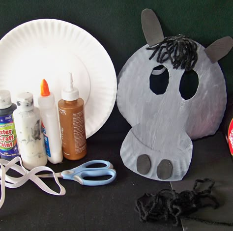 donkey mask Donkey Mask, Donkey Costume, Paper Plate Masks, Paper Plate Animals, Nativity Costumes, Farm Animal Crafts, Horse Mask, Sabbath School, Christmas Program