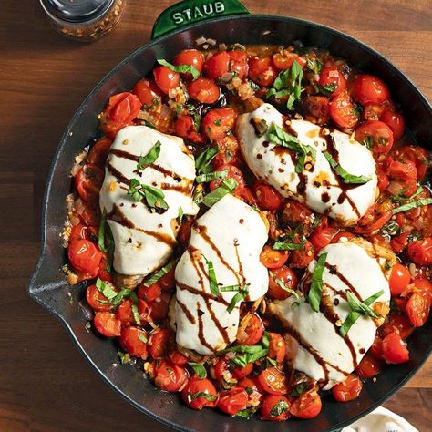 Bruschetta Chicken Ideas For Chicken, Baked Chicken Cutlets, Caprese Bruschetta, Chicken Bruschetta, Chicken Bruschetta Recipe, Undercooked Chicken, Pork Pasta, Bruschetta Toppings, Chicken Casseroles