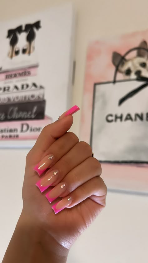 Birthday Nail Set Pink, Soft Pink French Tip Nails, Hot Pink French Tips, Pink Tip Nails, Acrylic Toe Nails, Hot Pink Nails, Colored Acrylic Nails, Acrylic Nails Designs, French Acrylic Nails