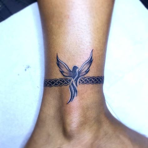 Celtic Band Tattoo, Inner Ankle Tattoos, Band Tattoo Ideas, Anklet Tattoos For Women, Ankle Band Tattoo, Cute Ankle Tattoos, Celtic Band, Ankle Bracelet Tattoo, Ankle Tattoo Designs