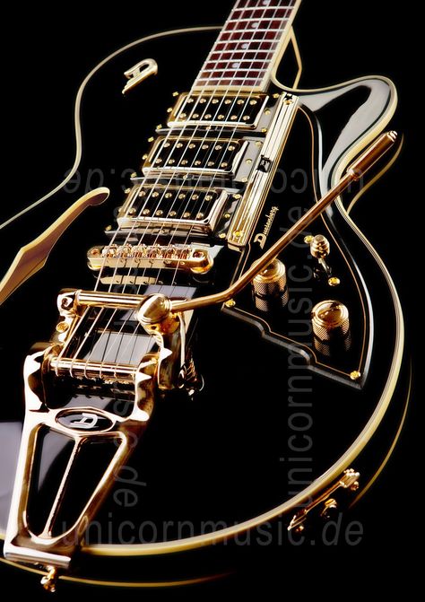 Duesenberg Guitar, Pretty Guitars, Electric Guitar Design, Guitar Obsession, Custom Electric Guitars, Unique Guitars, Fender Squier, Cool Electric Guitars, Guitar Electric