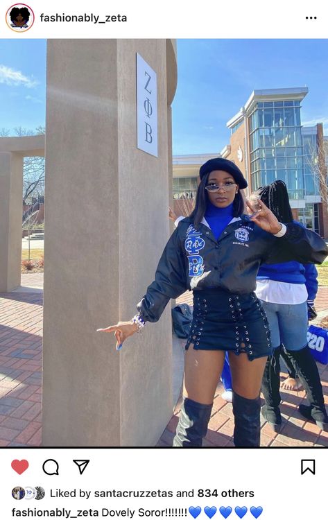 Zeta Photoshoot Ideas, Hbcu Homecoming Outfit Ideas, Zeta Phi Beta Outfit Ideas, Zeta Phi Beta Photoshoot Ideas, Black Sorority Outfits, Zeta Phi Beta Aesthetic, D9 Sorority Outfits, Zeta Graduation Pictures, D9 Sorority Photoshoot