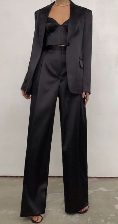 Woman Suit, Woman Suit Fashion, Elegante Casual, Prom Outfits, Formal Outfit, Fancy Outfits, Suit Fashion, Looks Vintage, Elegant Outfit