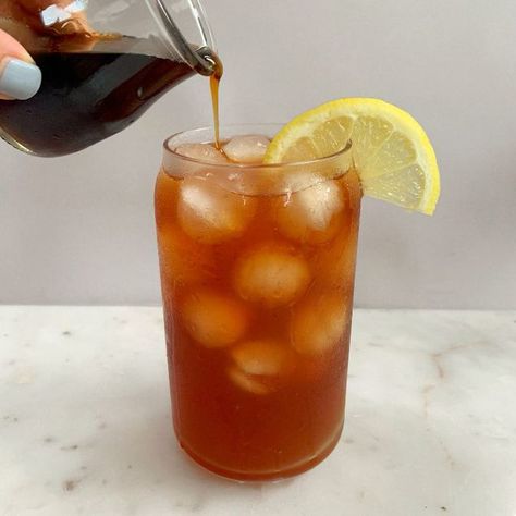 Iced Tea Syrup Recipe, Tea Simple Syrup, Tea Syrup Recipe, Syrups For Drinks, Tea Syrup, Simple Syrup Recipe, Homemade Liquors, One For The Road, Cream Drinks