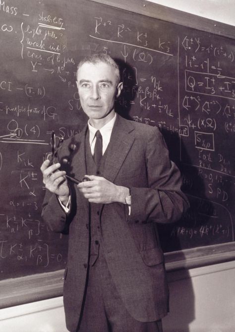 Oppenheimer’s warning lives on: international laws and treaties are failing to stop a new arms race Edward Teller, Enrico Fermi, J Robert Oppenheimer, Robert Oppenheimer, Nuclear Physics, Manhattan Project, Arms Race, Destroyer Of Worlds, Physicists