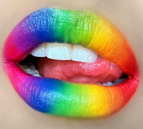 Pride makeup  Rainbow lip art Aesthetic Pictures Rainbow, Rainbow Lipstick, Pride Lips, Play Aesthetic, Makeup Pride, Girl Bi, Can't Think Straight, Lipstick Ideas, Pop Art Lips