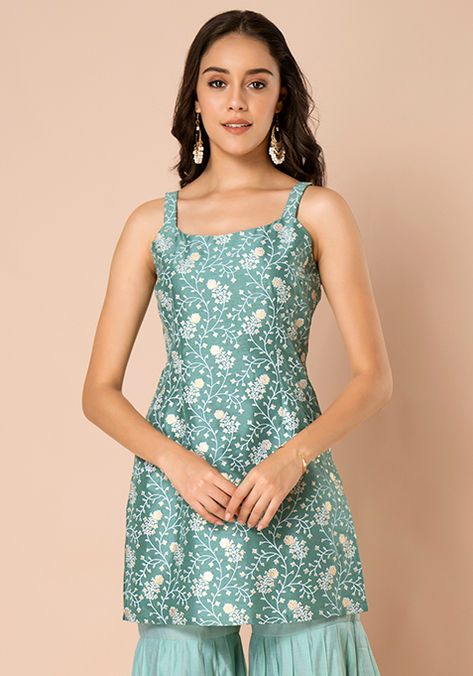 Indo Western Dresses - Buy Indo Western Wear for Women Online - Indya Short Kurtas For Women, Sleeveless Short Kurti Designs, Short Kurta Designs Women, Sleeveless Kurti Designs, College Kurti, Chudi Designs, Sleeveless Kurti, Kurti Ideas, Short Kurti Designs