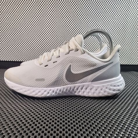 Nike Women's Revolution 5 Running Shoe, White/Wolf Grey-Pure Platinum, 7.5 Regul Grey Nike Running Shoes, Nike Revolution 5, Nike Running Shoes Women, Running Shoes Women, Nike Running Shoes, White Wolf, Running Shoes Nike, Grey Nikes, Nike Running