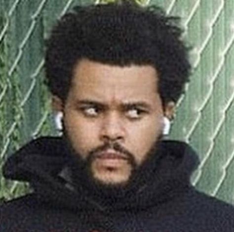 The Weeknd Memes, The Weeknd Albums, Starboy The Weeknd, Vibes Tumblr, The Weeknd Poster, The Weeknd Abel, Image Spiderman, Chic Tattoo, Abel Makkonen