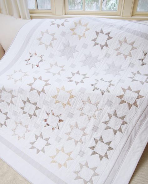 Grey Quilt Patterns Star Quilt Pattern and Pillow Pattern Tonal Quilts, Neutral Quilts, Low Volume Quilts, Quilts Designs, Low Volume Quilt, Vintage Quilts Patterns, Neutral Quilt, Star Quilt Pattern, Easy Quilting