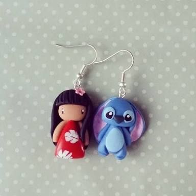 Disney Art Diy, Cercei Din Lut Polimeric, Polymer Clay Disney, Crea Fimo, Diy Fimo, Lilo Und Stitch, Lilo Et Stitch, Polymer Clay Diy, Doll Diy