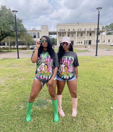 Aka Outfits Alpha Kappa Alpha Summer, Aka Picnic Outfit, Sorority Tattoo Ideas, Atlanta Greek Picnic Outfits, Aka Yard Show Outfits, Greek Picnic Outfit, Alpha Kappa Alpha Outfits Fashion, Aka Tshirt Ideas, Probate Outfit Greek Aka