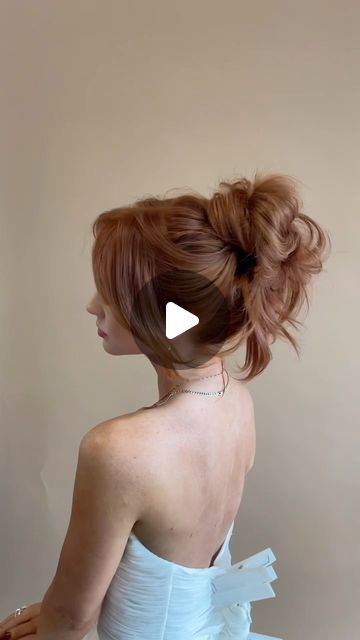 Hannah Moore ARIZONA/OC HAIRSTYLIST on Instagram: "🚨SLOWED VERSION🚨 Big tousled updo✨ on @julia.hatchh with @hairby_chrissy and @habitevents" High Updos For Long Hair, Bridal High Updo, Japanese Tattoo Sketch, Big Updo, High Updos, Hairby Chrissy, Tousled Updo, High Updo, Curled Updo