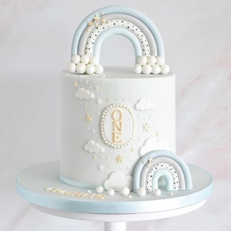 Cloud Theme Cake 1st Birthdays, Onederful World Birthday Cake, Blue Cloud Cake, Baby’s First Birthday Cake, Baby Boy 1st Birthday Cake Ideas, First Birthday Cake Boy Simple, 1st Birthday Cake Boy Simple, Boy Cakes Birthday, Birthday Cake 1st Boy