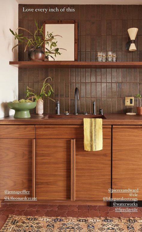 Jamie Haller, Sf Apartment, Mcm Kitchen, Flip Ideas, Brown Kitchens, Mid Century Modern Kitchen, Yellow House, Classic Kitchen, Mid Century Kitchen