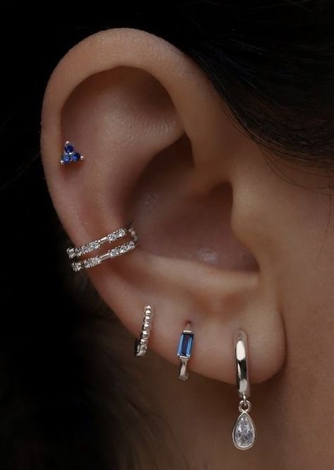 Ear Piercings Multiple, Multiple Piercings Earrings Silver, Piercing Sets Ear, Ear Piercings Inspiration Classy, Stack Ear Piercings, 3 Lobe Piercings Ideas Silver, Piercing Designs Ear, Taylor Swift Ear Piercings, Pearcing In Ears