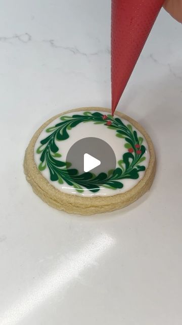 Nicole McNamara on Instagram: "wanted to try my hand at some sugar cookies this Christmas season! 🎄✨ so proud of the way these came out 🤩   hope everyone has a very merry Christmas!!!" Decorated Wreath Cookies, Christmas Wreath Sugar Cookies, Wreath Sugar Cookies Decorated, Christmas Wreath Cookies Decorated, Wreath Cookies Decorated, Christmas Cookies Wreath, Wreath Sugar Cookies, Sugar Cookie Wreath, Christmas Cookie Wreath