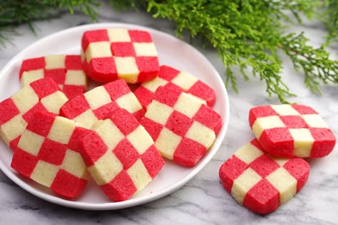 Checkered Cookies, Heart Shaped Macarons, Christmas Cookie Tins, Shaped Macarons, Specialty Cookies, Better Batter Gluten Free, Checkerboard Cookies, Game Day Ideas, Cookie Exchange Ideas