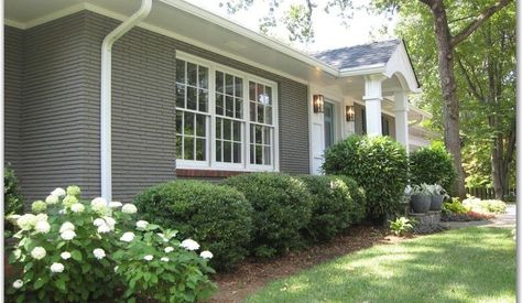 Cottage House Exterior, Exterior Gray Paint, Exterior Paint Ideas, Ranch House Remodel, Best Exterior Paint, Ranch House Exterior, Homescreen Wallpaper Ideas, Glass Railings, Ranch Remodel