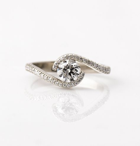 Pave setting ring