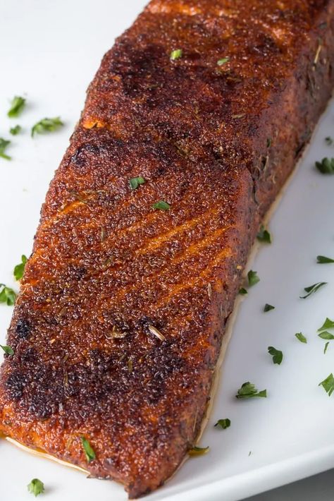 Perfect Mix Of Sweet & Spice In This Salmon Dry Rub Recipe 1 Salmon Recipes Baked Dry Rub, Salmon Dry Rub Recipe, Smoked Salmon Rub, Dry Rub Salmon, Salmon Dry Rub, Salmon Rub Recipe, Salmon Rub, Pecan Crusted Salmon, Perfect Salmon