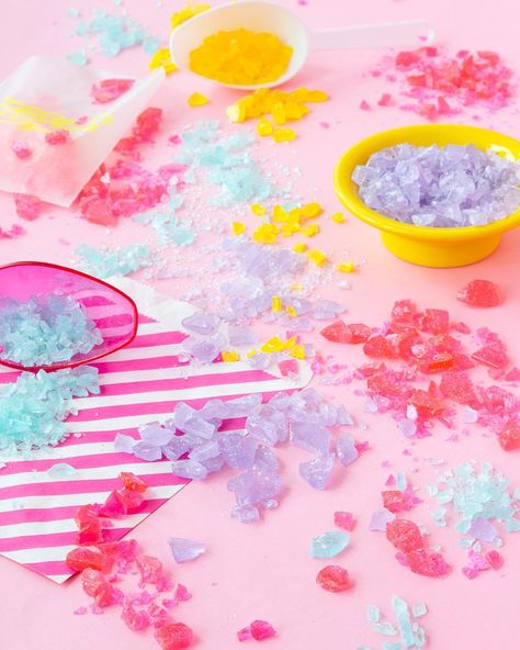 See this Instagram photo by @aww.sam • 4,065 likes Pop Rock Candy, Rock Candy Recipe, Pop Rocks Candy, Frozen Party Games, Slumber Party Games, Frozen Birthday Cake, Easy Art For Kids, Diy Pop, Rainy Day Crafts