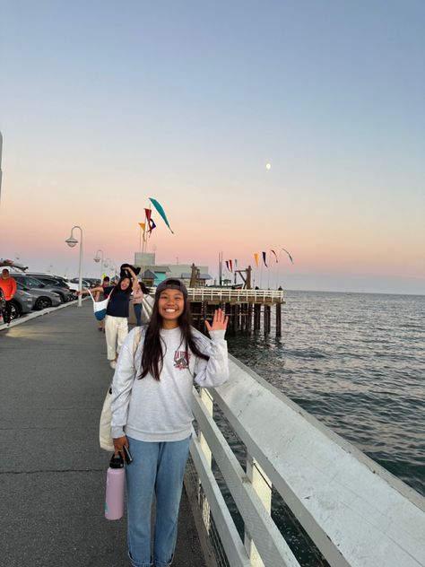 summer! santa cruz! bay area! beach! sunset! pier! - - missing all the love Santa Cruz Aesthetic Outfit, Santa Cruz California Aesthetic, Santa Cruz Outfit Ideas, Cali Pics, Boardwalk Outfit, Area Aesthetic, Santa Cruz Boardwalk, Santa Cruz Beach Boardwalk, Uc Santa Barbara