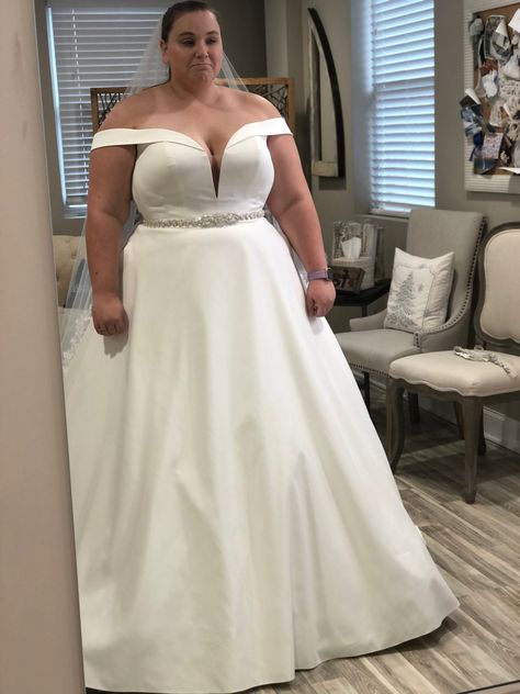 Busty Dresses, Plus Wedding Dress, Plus Size Ball Gowns, B And J, Brandy Dress, Gown Off Shoulder, Pregnant Lady, Plus Size Brides, Birmingham Wedding