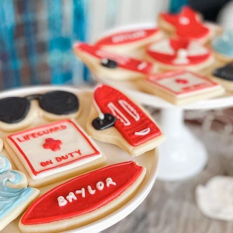 Becky Chouinard on Instagram: "Baylor’s Baywatch Bonanza 🌊 Cutest theme and party by @kaceysclark 📸: @champagne_and_chalk" Bay Watch Theme Party, Baywatch Theme Party, Baywatch Party, Baywatch Theme, Swimming Pool Party, Miami Party, Lunch Party, Life Guard, Party Swimming Pool