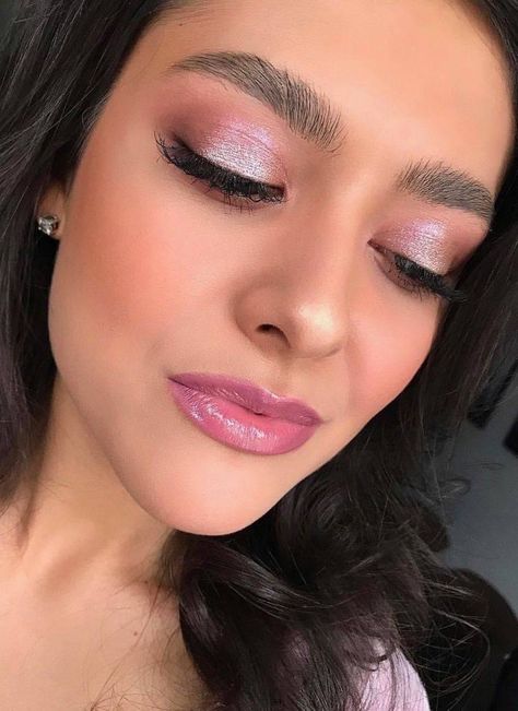 Prom Makeup With Hot Pink Dress, Homecoming Makeup For Pink Dress, Fushia Dress Makeup Ideas, Makeup That Goes With Hot Pink Dress, Makeup To Go With Hot Pink Dress, Shiny Pink Makeup, Make Up For Fuschia Dress, Makeup With Magenta Dress, Makeup For Dark Pink Dress