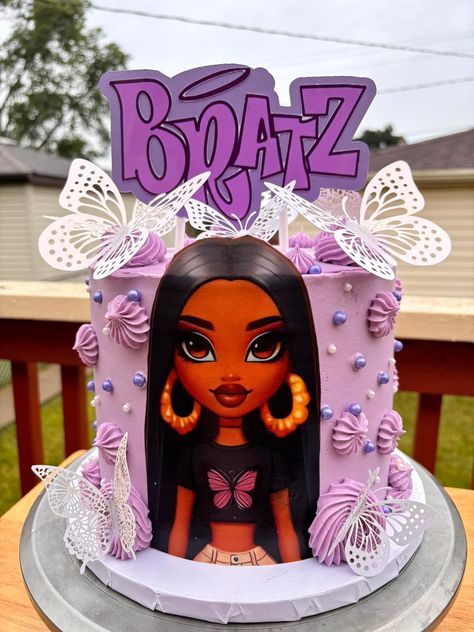 Brats Cake, Brats Birthday Theme, Bratz Birthday Theme, Bratz Cake Ideas, Bratz Party Decorations, Bratz Birthday Cake, Bratz Birthday Party Ideas, 27th Birthday Cake, Bratz Birthday