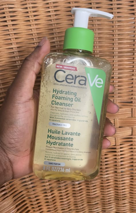 Cerave Hydrating Foaming Oil Cleanser Hydrating Foaming Oil Cleanser, Cerave Hydrating Foaming Oil Cleanser, Cera Ve Oil Cleanser, Oil Cleanser For Dry Skin, Cerave Oil Cleanser, Cerave Aestethic, Cerave Cleanser, Hygiene Care, Morning Skin Care Routine