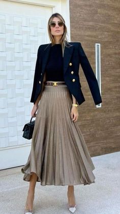 Mode Casual, Looks Street Style, Looks Chic, 가을 패션, Style Mistakes, Winter Fashion Outfits, Fashion Mode, Elegant Outfit, Skirt Outfits