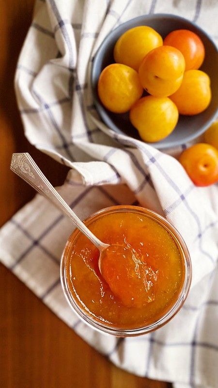 Shiro Plum Recipes, Golden Plum Recipes, Spiced Plum Jam Recipe, Golden Plum Jam, Plum Jam Small Batch, Czech Breakfast, Spiced Plum Jelly Recipe, Spiced Plum Jam, Samosa Photography