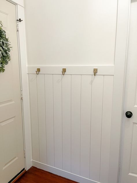 Shiplap Bathroom Wall With Towel Hooks, Shiplap Wall Hallway Entryway, Hooks On Bathroom Wall, Vertical Shiplap Wall With Shelf, White Vertical Shiplap, Shiplap Backpack Wall, Shiplap Drop Zone, Shiplap Hook Wall, Shiplap Entry Wall With Hooks