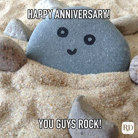 Happy Anniversary Quotes Funny, Happy Anniversary Meme, Happy Anniversary Friends, Anniversary Memes, Happy Anniversary Funny, Funny Anniversary Wishes, Encouragement Box, Best Anniversary Wishes, Foxes In Love