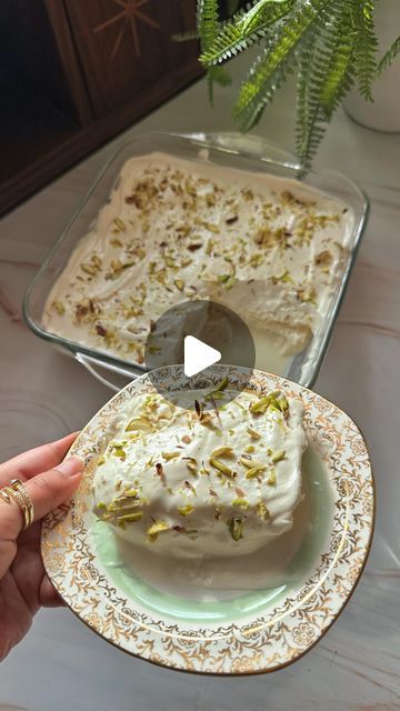 Custard Bread Recipe, Bread Custard Recipe, Arabian Bread Pudding, Hot Puddings Recipes, Bread Custard Pudding, Arabian Pudding Recipe, Pudding Whipped Cream Dessert, Milk Sweet Recipes Indian, Simple Pudding Recipes