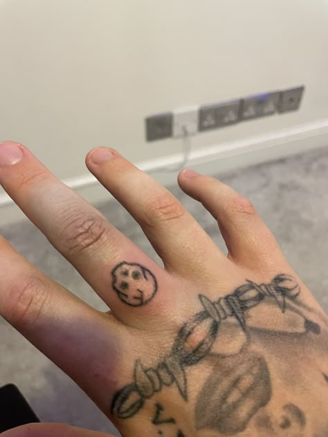 Skull stick n poke tattoo. Took around an hour, 2nd stick n poke ive done😊 Screw Tattoo Ideas, Cool Stick And Poke Tattoos For Guys, Stick N Pokes On Hand, Creepy Stick And Poke Tattoo, Skull Stick N Poke, Masculine Stick And Poke, Stick And Poke Tattoo Ideas Y2k, Y2k Stick And Poke, Stick And Poke Tattoo Men