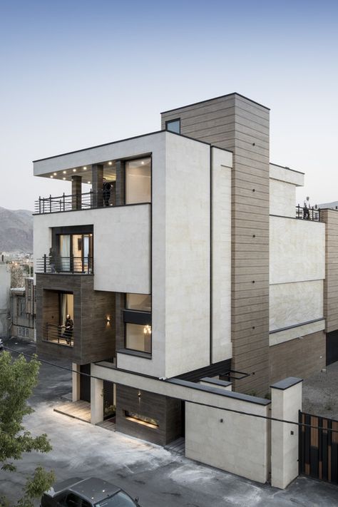 House NO.20; Order in Chaos / White Cube Atelier | ArchDaily Order In Chaos, Home Designs Exterior, Facade Architecture Design, Residential Building Design, Best Modern House Design, Modern Architecture Building, Modern House Facades, Modern Exterior House Designs, Duplex House Design