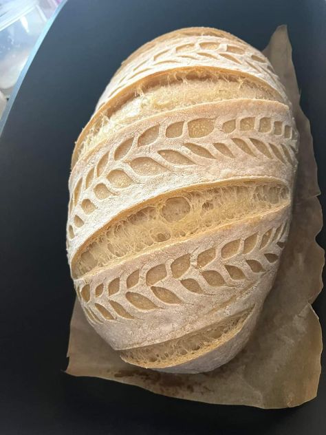 Bread Scoring Patterns, Sourdough Boule, Sourdough Scoring, Recipe Using Sourdough Starter, Bread Scoring, Sourdough Starter Discard Recipe, Easy Sourdough, Homemade Sourdough Bread, Making Bread